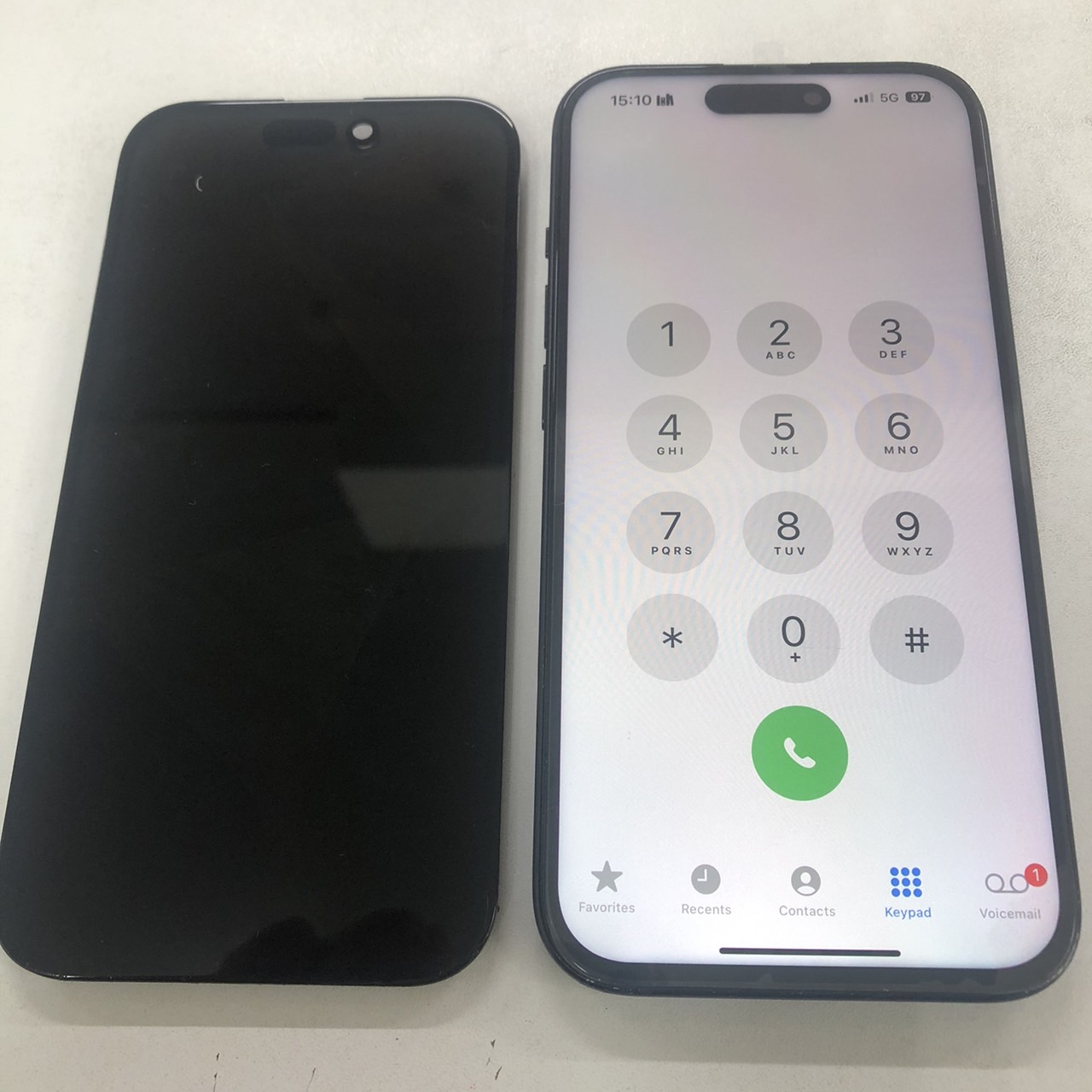 iPhone15パネル交換修理を行いました！【スマホ修理工房三鷹店】